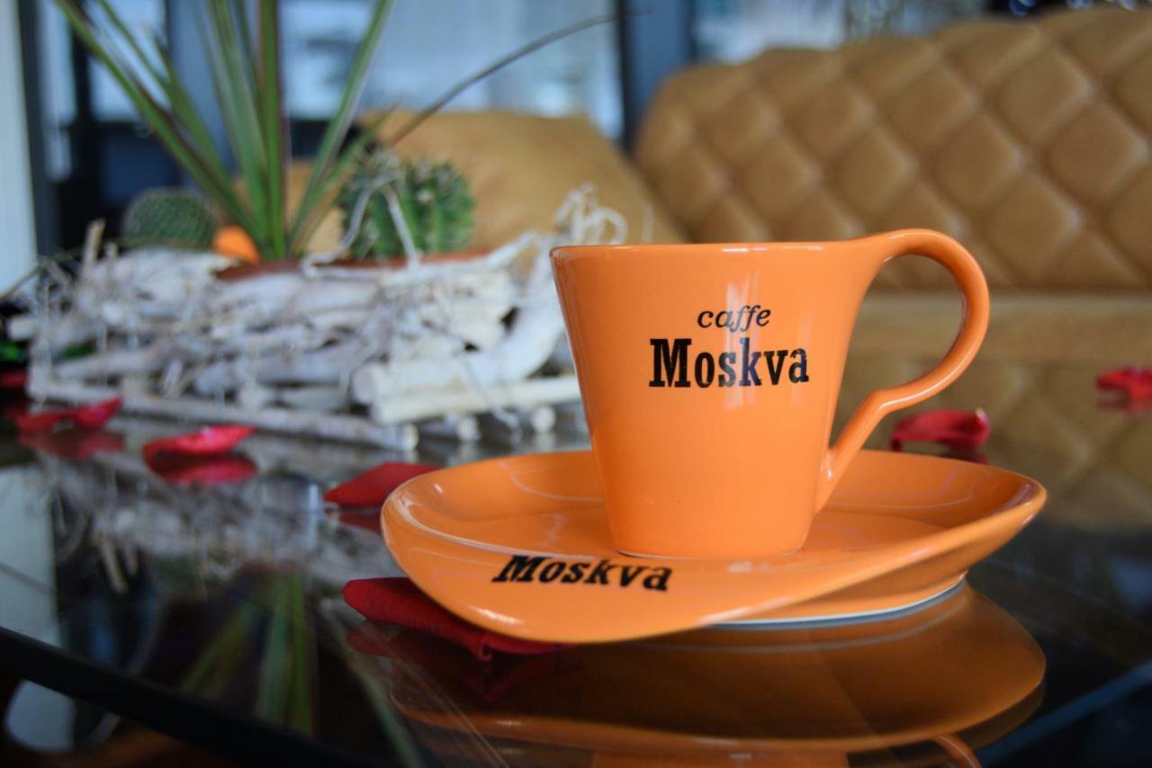 Hotel Moskva Banja Luka Kültér fotó